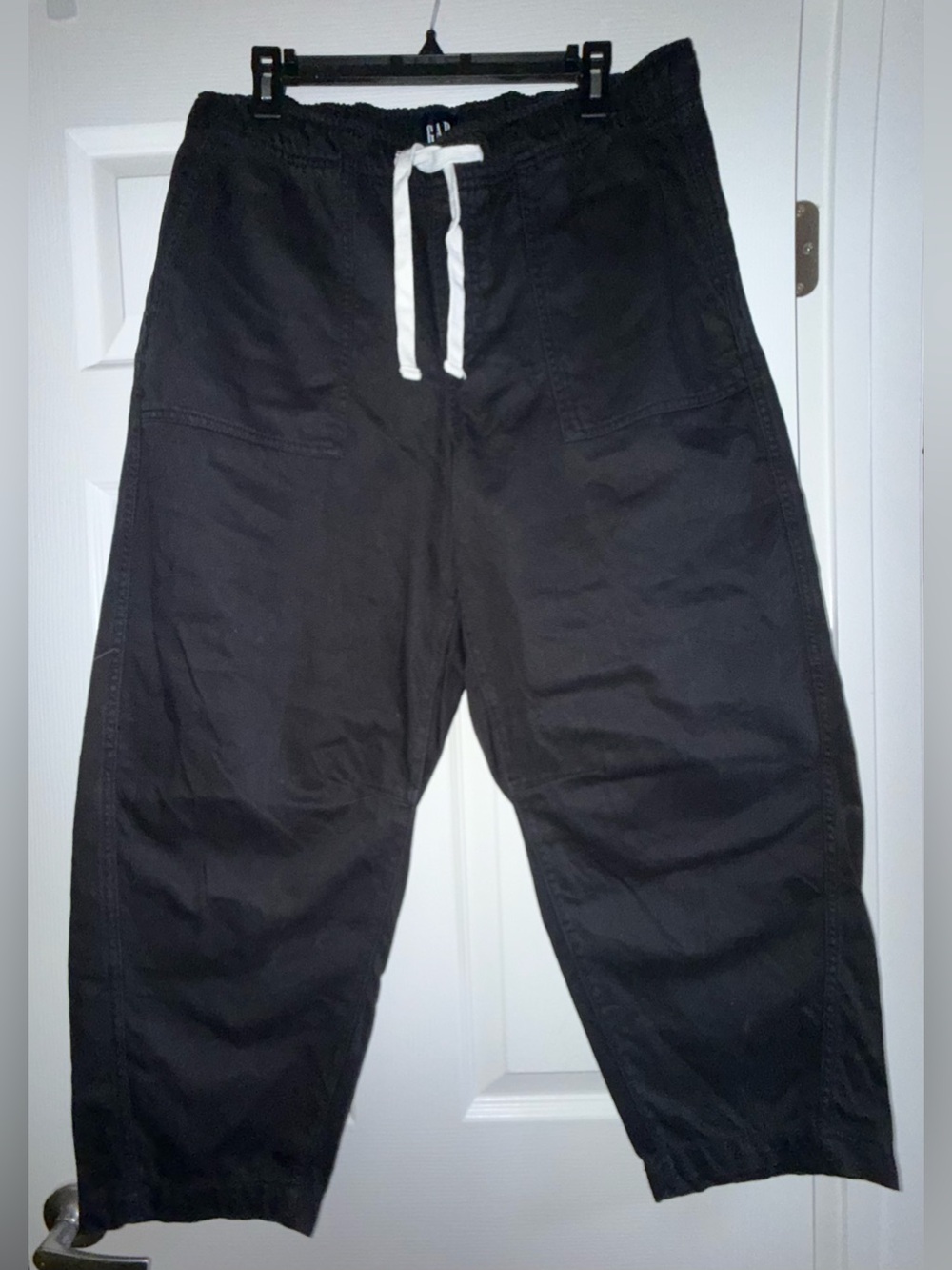 GAP Barrel Leg Drawstring Pull On Black Pants